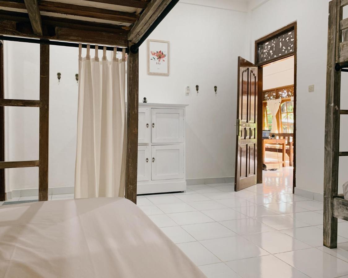 Hotel Surfers House Kuta Lombok Exteriér fotografie